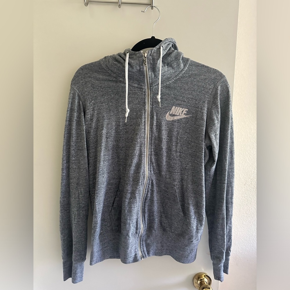 Nike Women’s Gray Zip-Up Hoodie